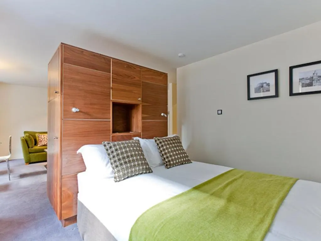 The Merchiston Residence Edinburgh 0*,
